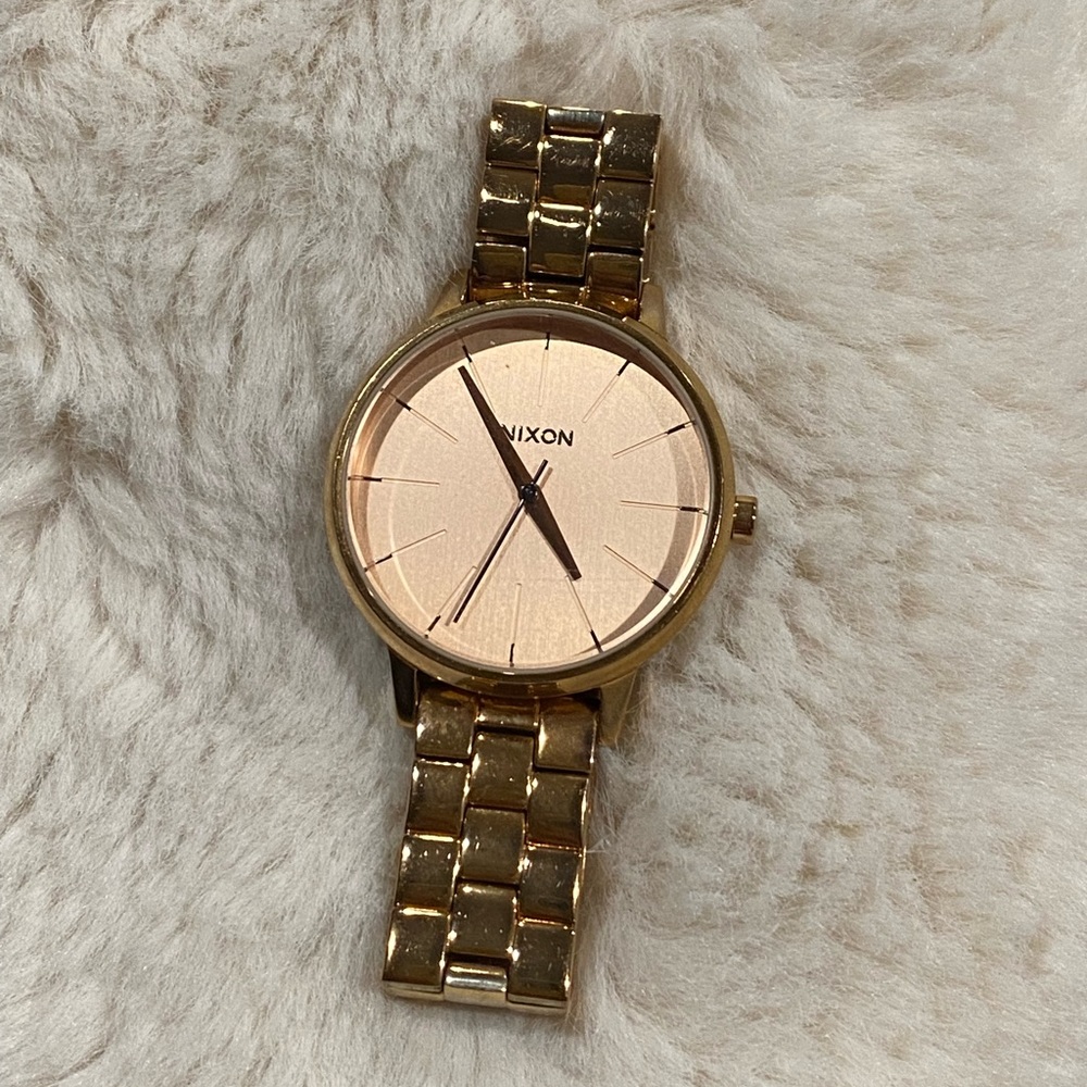 Nixon 'The Kensington' Round Bracelet Watch, Rose Gold